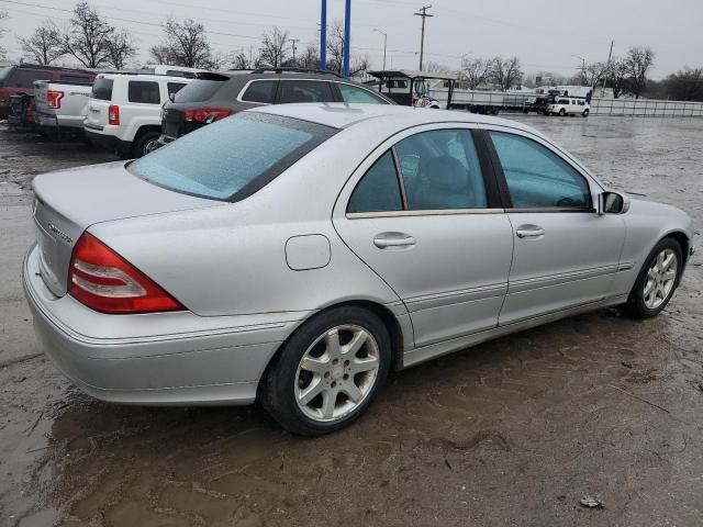 Obraz 3 z 2004 MERCEDES-BENZ C 230K SPORT SEDAN 2004 z VIN WDBRF40J24F447534