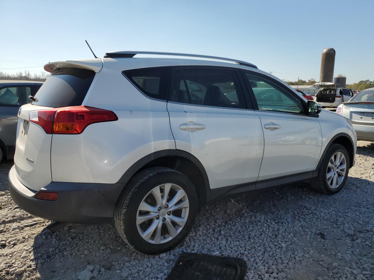 Изображение 3 2014 TOYOTA RAV4 LIMITED 2014 с VIN 2T3YFREV3EW119562