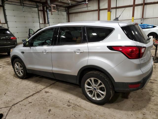 Obraz 2 z 2019 FORD ESCAPE SE 2019 z VIN 1FMCU9GD6KUA10313