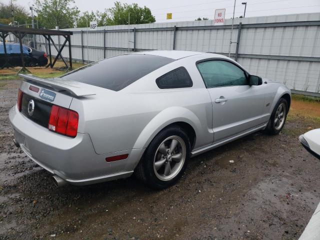 Obraz 3 z 2005 FORD MUSTANG GT 2005 z VIN 1ZVFT82H755129055