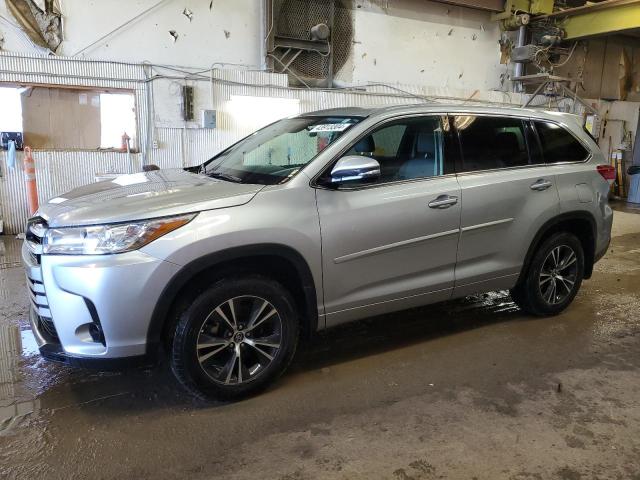 Obraz 1 z 2018 TOYOTA HIGHLANDER LE 2018 z VIN 5TDBZRFH9JS906498