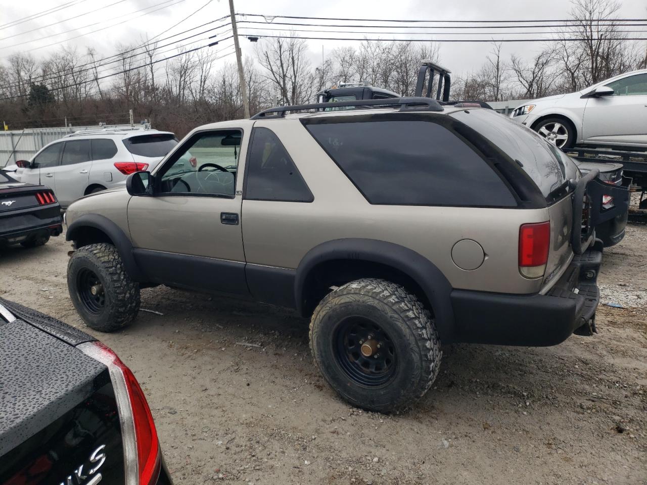 Obraz 2 z 2000 CHEVROLET BLAZER  2000 z VIN 1GNCT18W5YK223192