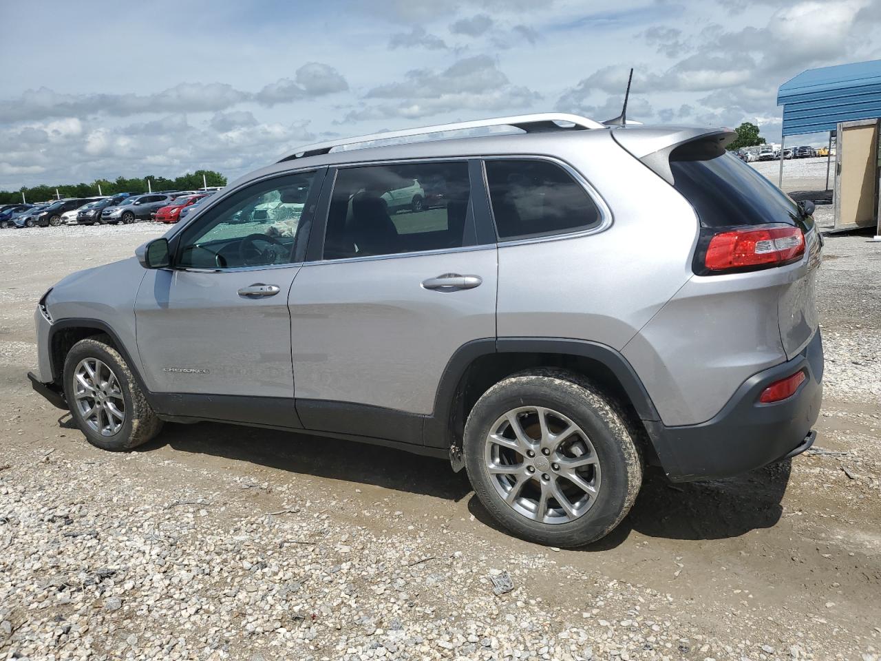 Image 2 of 2018 JEEP CHEROKEE LATITUDE PLUS 2018 with VIN 1C4PJLLB0JD621694