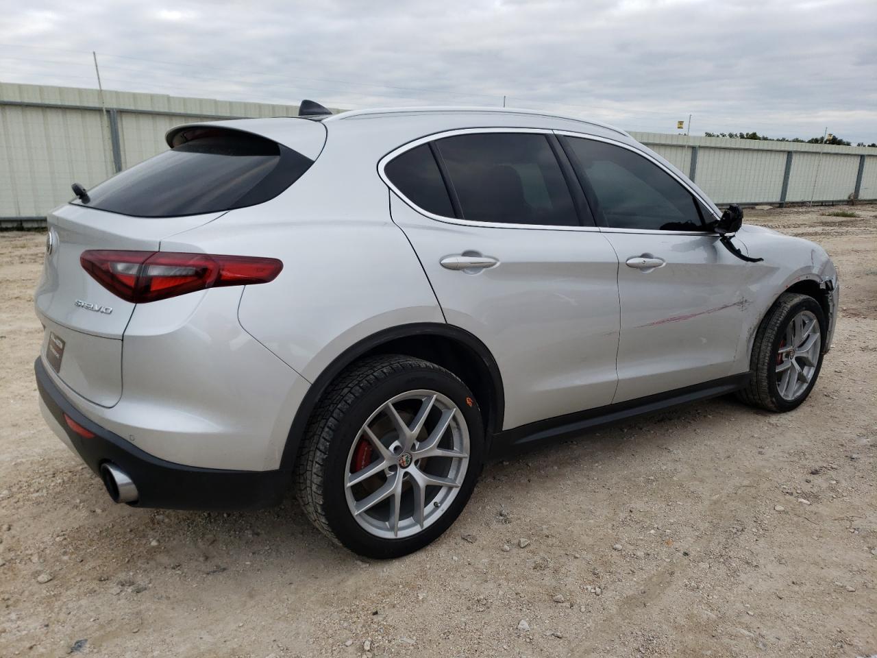 Изображение 3 2019 ALFA ROMEO STELVIO TI 2019 с VIN ZASPAKBN6K7C33897