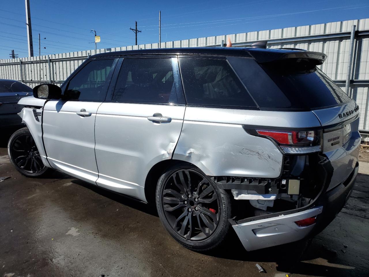Изображение 2 2017 LAND ROVER RANGE ROVER SPORT HSE DYNAMIC 2017 с VIN SALWV2FV1HA145508