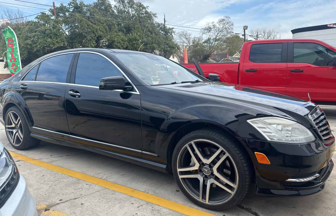 Image 1 of 2013 MERCEDES-BENZ S 550 2013 with VIN WDDNG7DB7DA537606