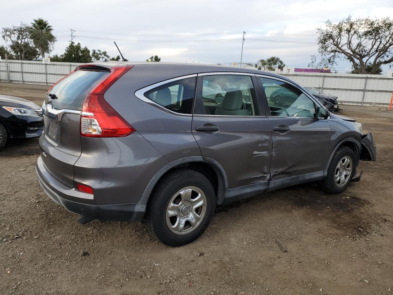 Obraz 3 z 2016 HONDA CR-V LX 2016 z VIN 3CZRM3H37GG703820