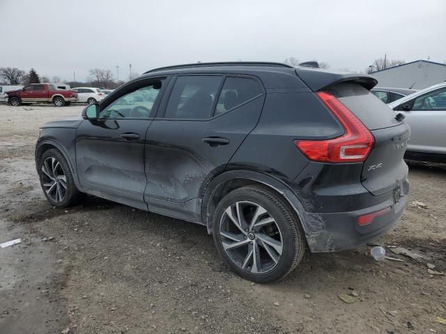 Image 2 of 2021 VOLVO XC40 T5 R-DESIGN 2021 with VIN YV4162UM7M2415500