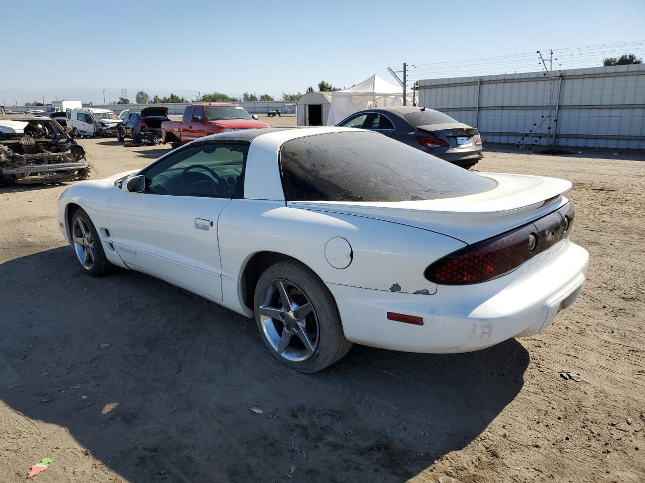 Image 2 of 2001 PONTIAC FIREBIRD  2001 with VIN 2G2FS22K912125372