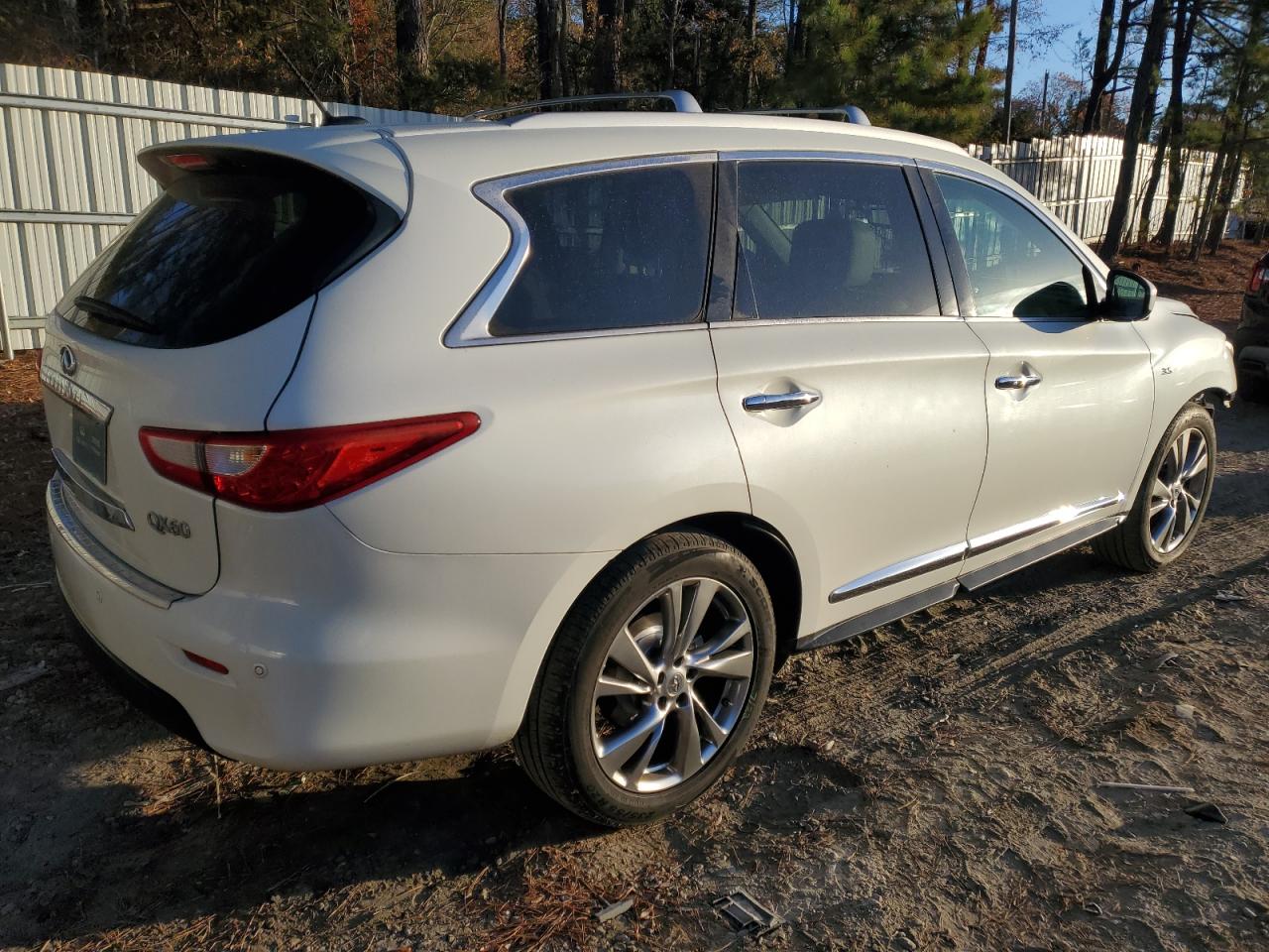Obraz 3 z 2015 INFINITI QX60  2015 z VIN 5N1AL0MM2FC539828