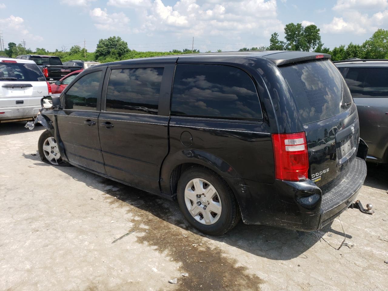 Image 2 of 2010 DODGE GRAND CARAVAN SE 2010 with VIN 2D4RN4DE0AR106979