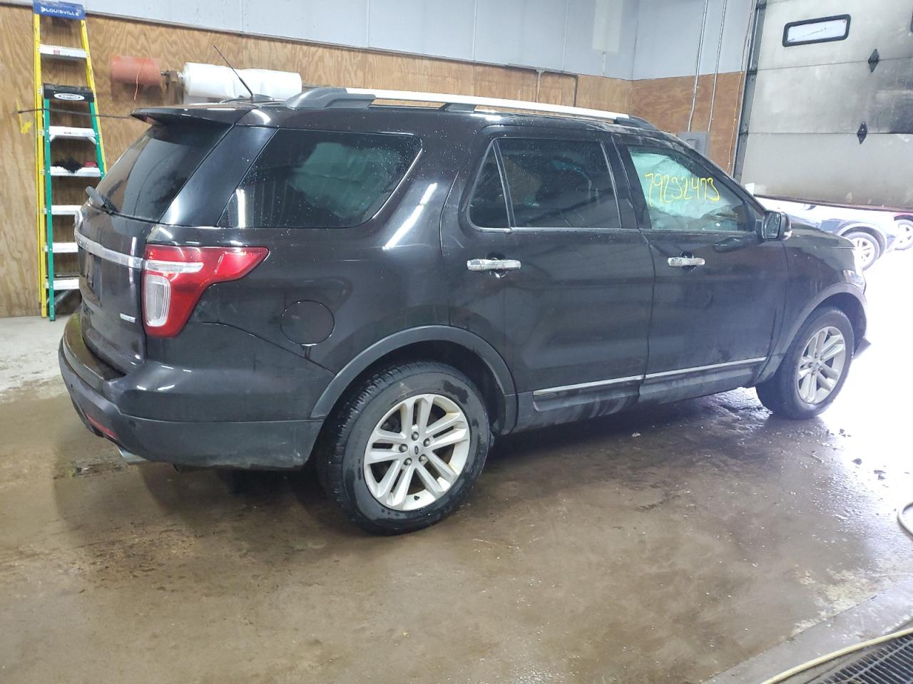 Image 3 of 2014 FORD EXPLORER XLT 2014 with VIN 1FM5K8D86EGB72719