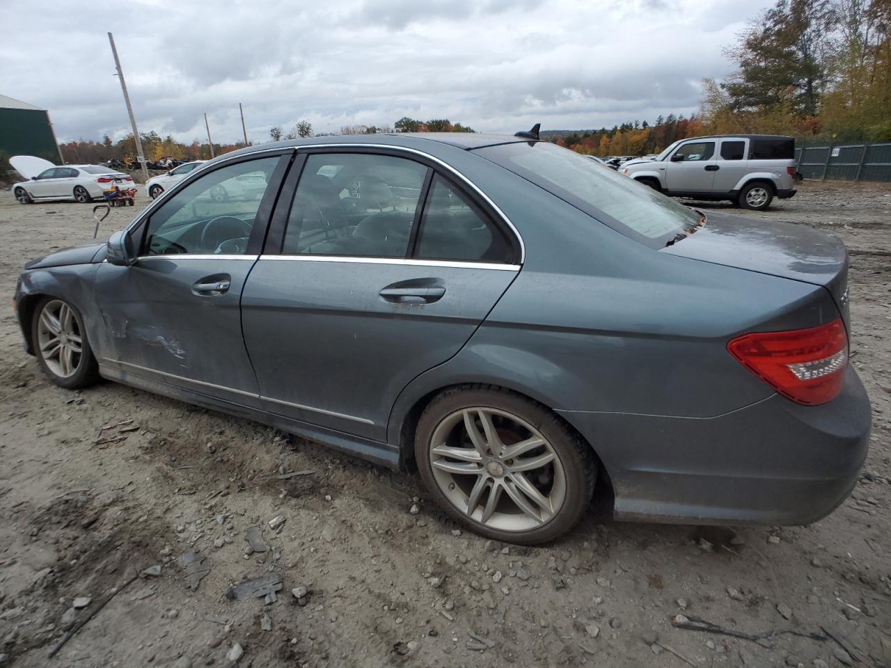 Изображение 2 2012 MERCEDES-BENZ C 300 4MATIC 2012 с VIN WDDGF8BB7CA704954
