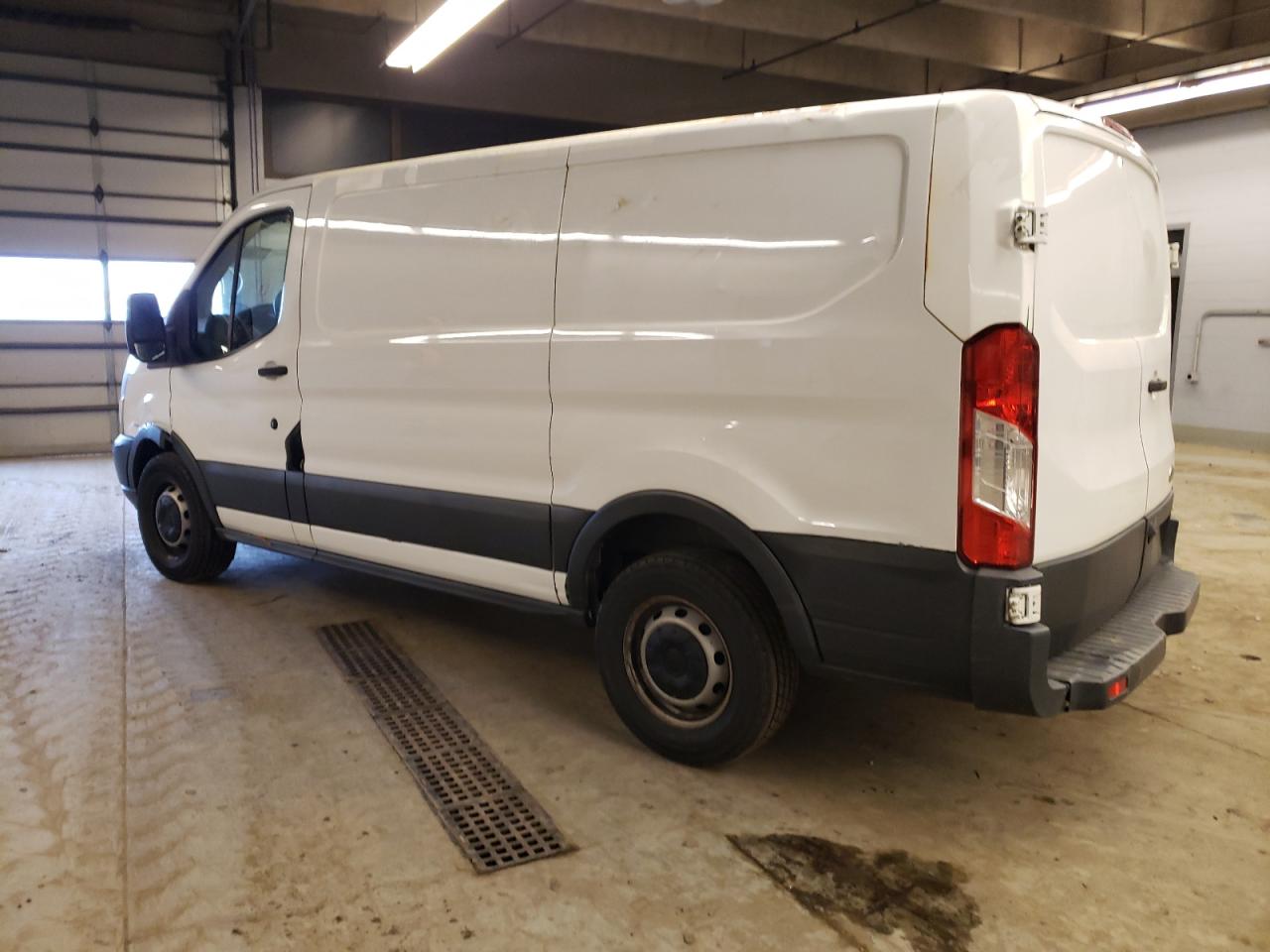 Image 2 of 2015 FORD TRANSIT T-150 2015 with VIN 1FTNE1ZM7FKA86567
