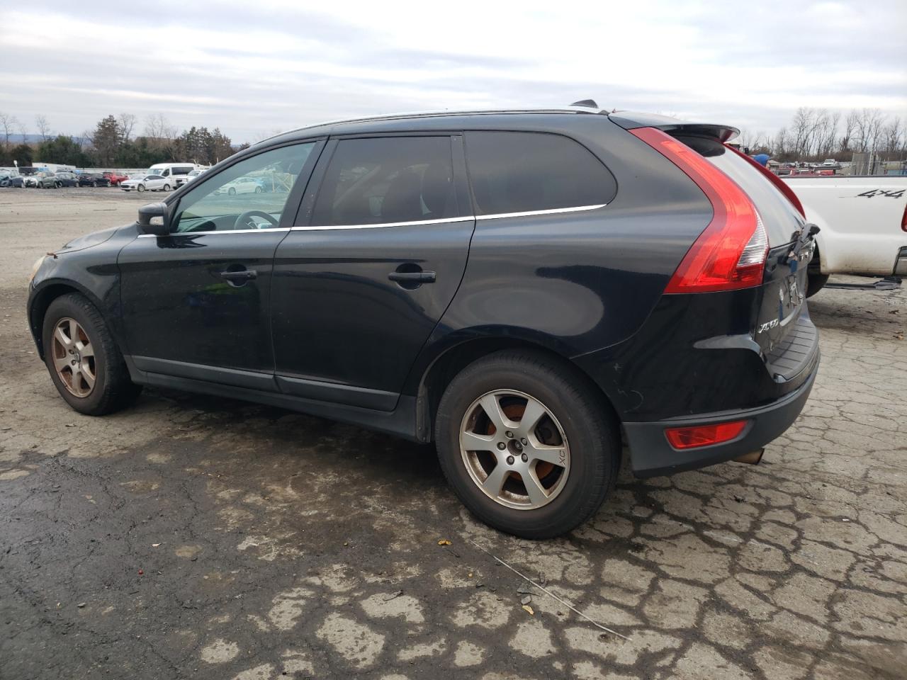 Obraz 2 z 2011 VOLVO XC60 3.2 2011 z VIN YV4940DZ1B2219915