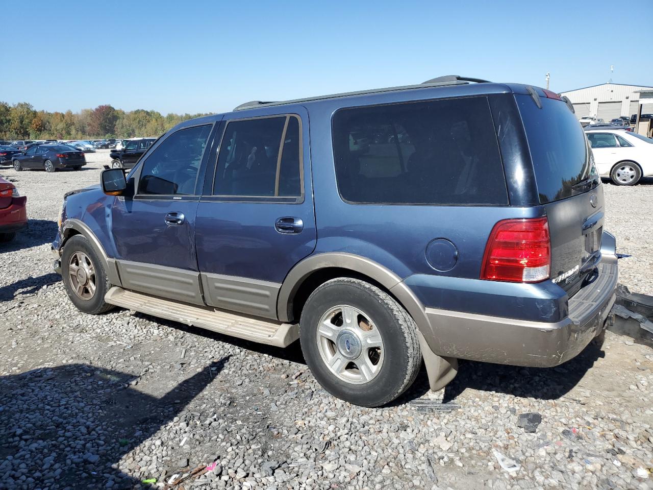 Image 2 of 2004 FORD EXPEDITION EDDIE BAUER 2004 with VIN 1FMFU18L84LB14072