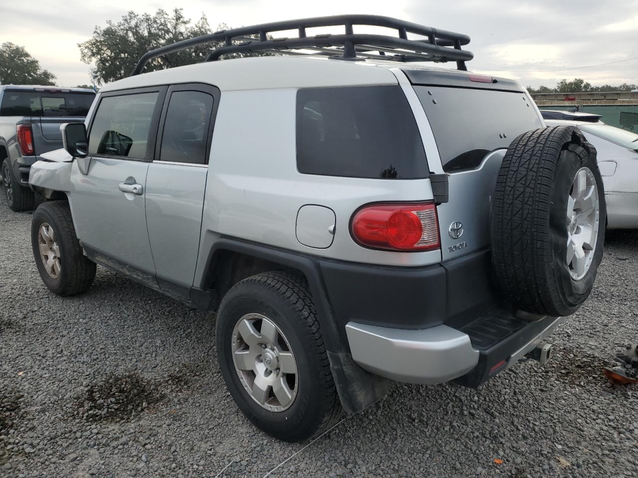 Obraz 2 z 2007 TOYOTA FJ CRUISER  2007 z VIN JTEZU11F470005731