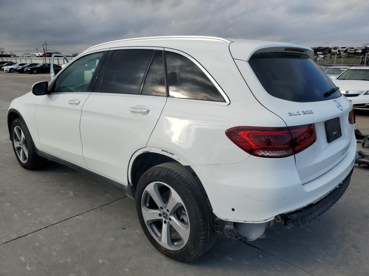 Image 2 of 2021 MERCEDES-BENZ GLC 300 2021 with VIN W1N0G8DB1MV320676