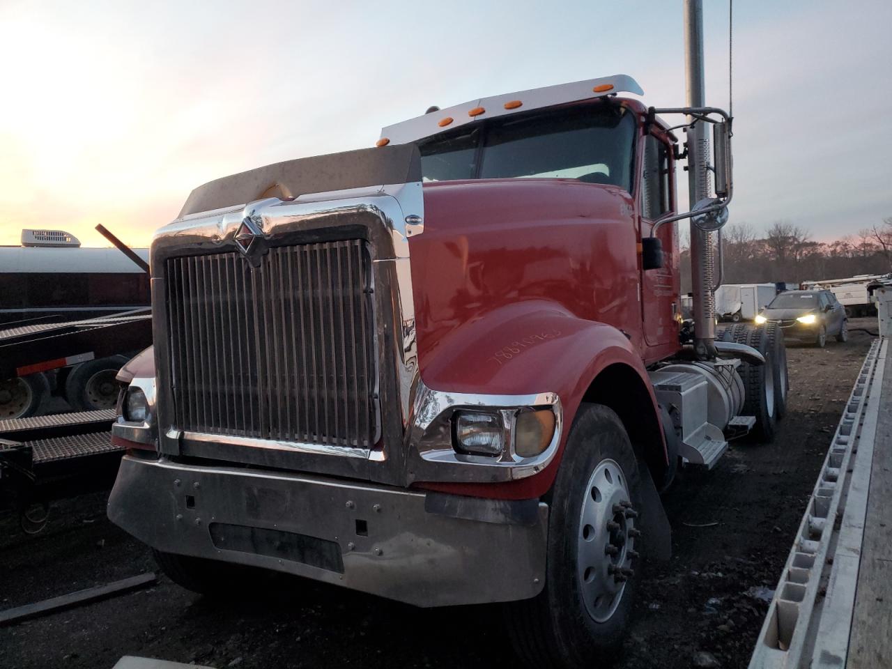 Image 2 of 2015 INTERNATIONAL 9900 9900I 2015 with VIN 3HSDMAPR7FN720810