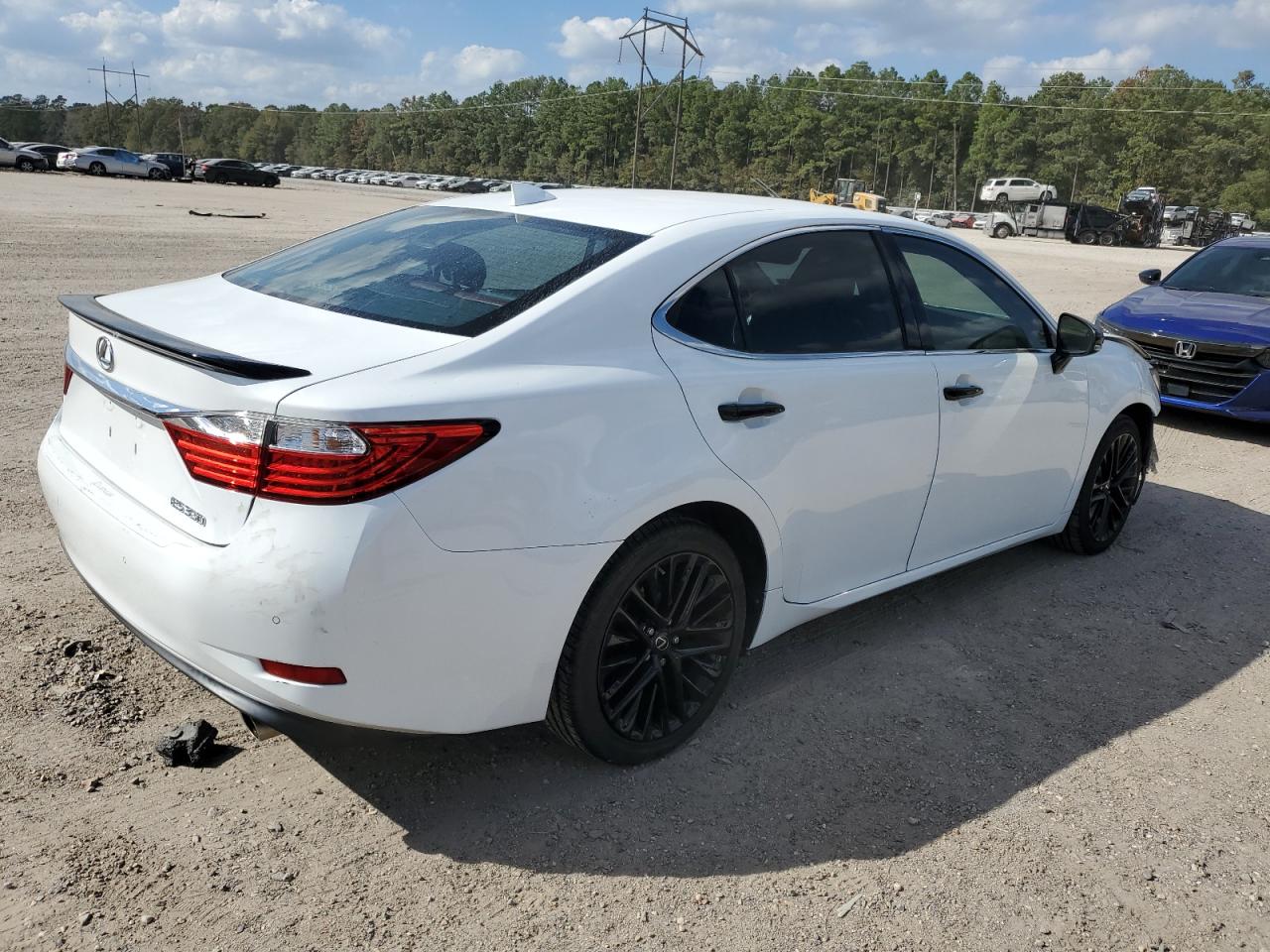 Изображение 3 2015 LEXUS ES 350 2015 с VIN JTHBK1GG1F2171945