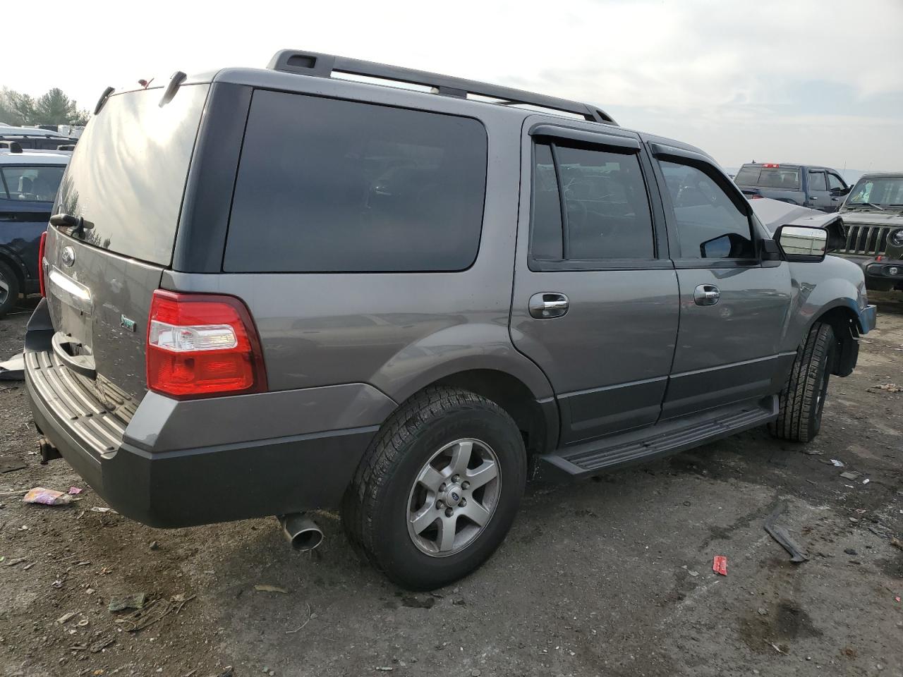 Изображение 3 2011 FORD EXPEDITION XL 2011 с VIN 1FMJU1G52BEF39480