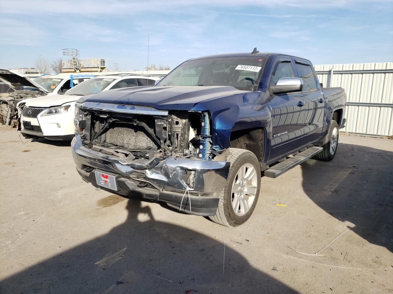 Obraz 1 z 2016 CHEVROLET SILVERADO K1500 LT 2016 z VIN 3GCUKREC4GG258479
