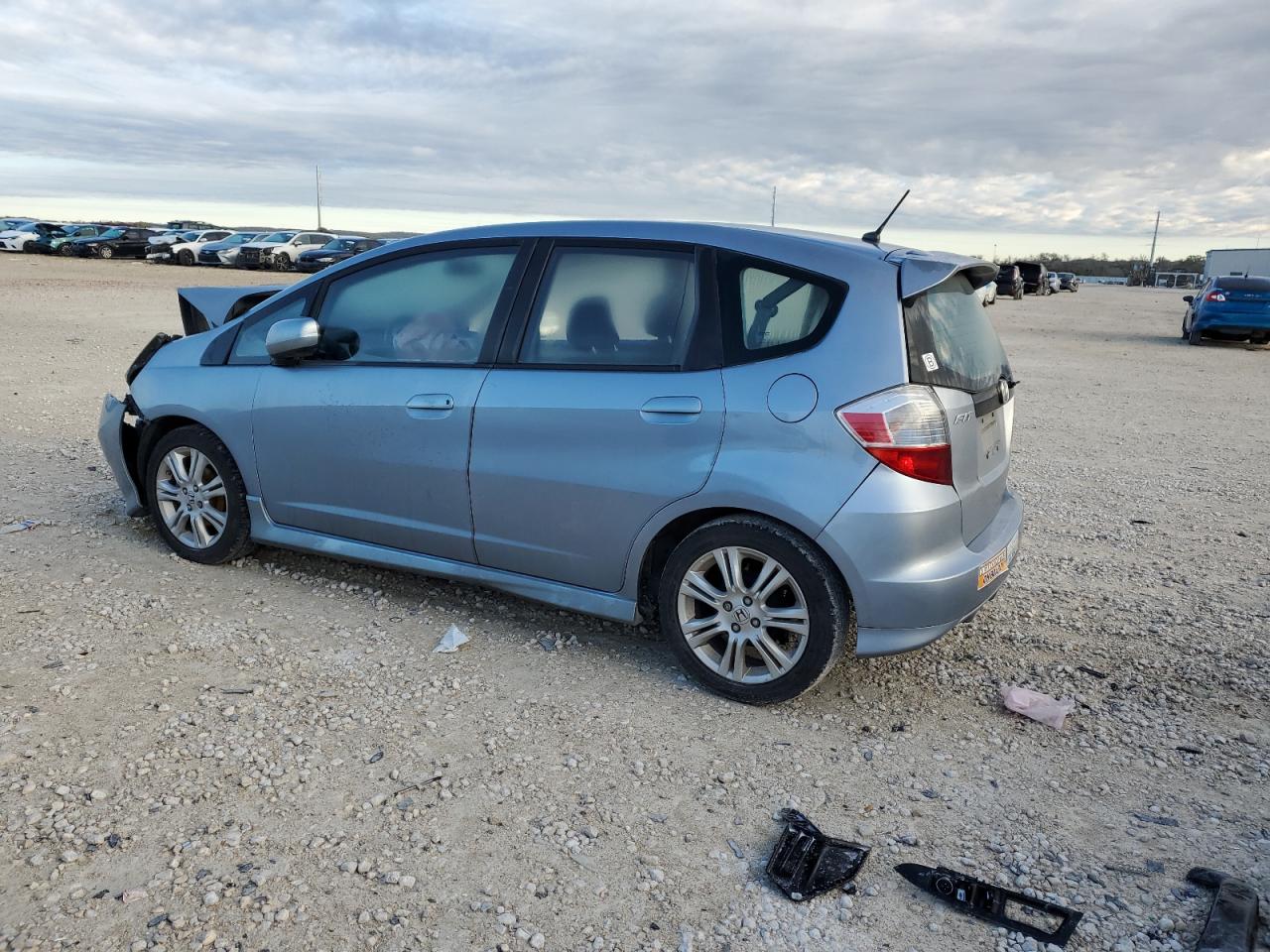 Изображение 2 2011 HONDA FIT SPORT 2011 с VIN JHMGE8H50BC012650
