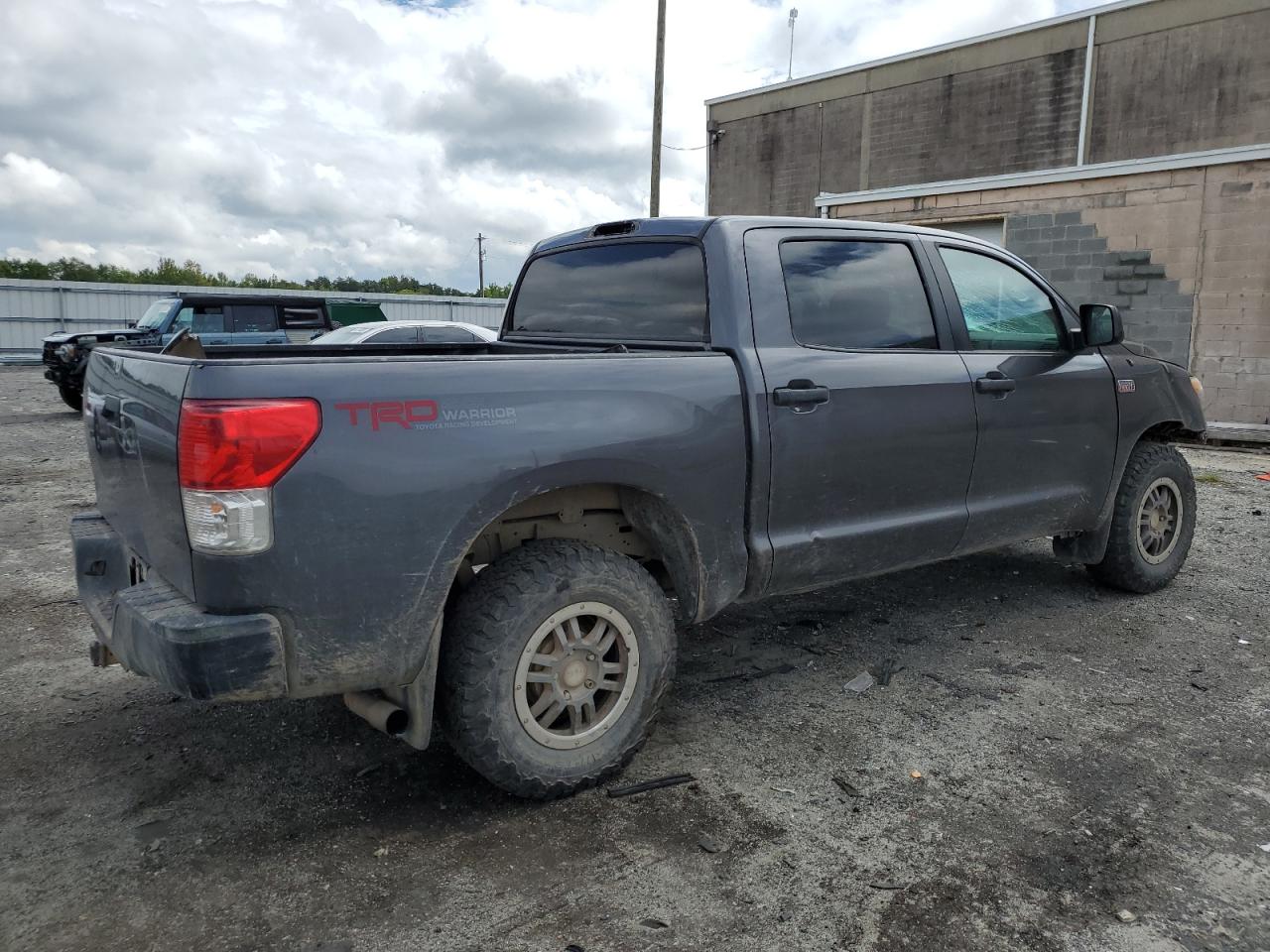 Obraz 3 z 2013 TOYOTA TUNDRA CREWMAX SR5 2013 z VIN 5TFDY5F14DX319583