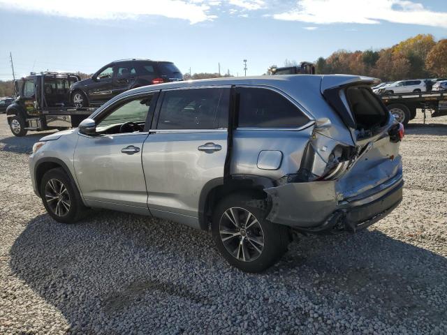 Image 2 of 2018 TOYOTA HIGHLANDER LE 2018 with VIN 5TDBZRFHXJS872586