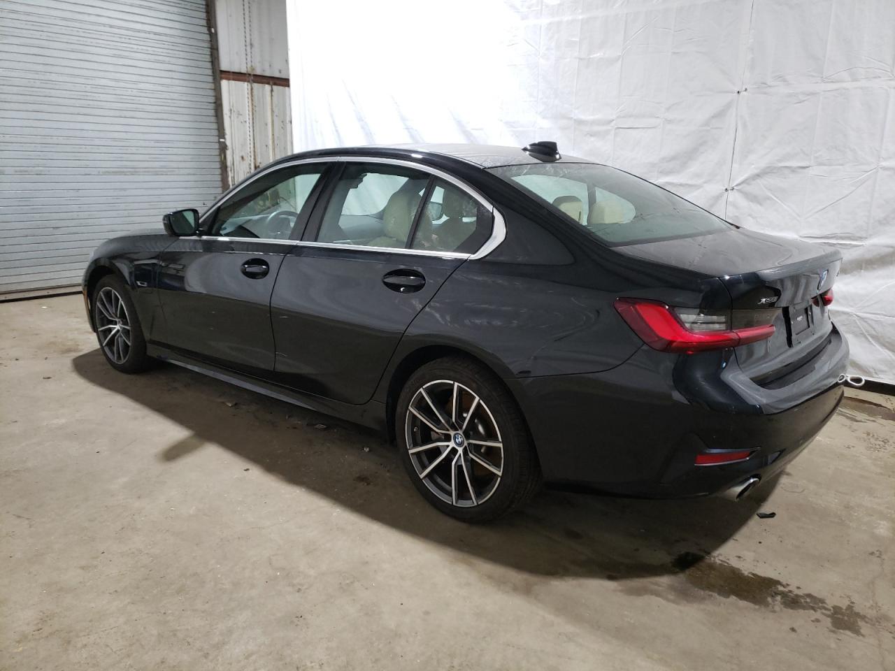 Image 2 of 2022 BMW 330XE  2022 with VIN 3MW5P9J09N8C72304