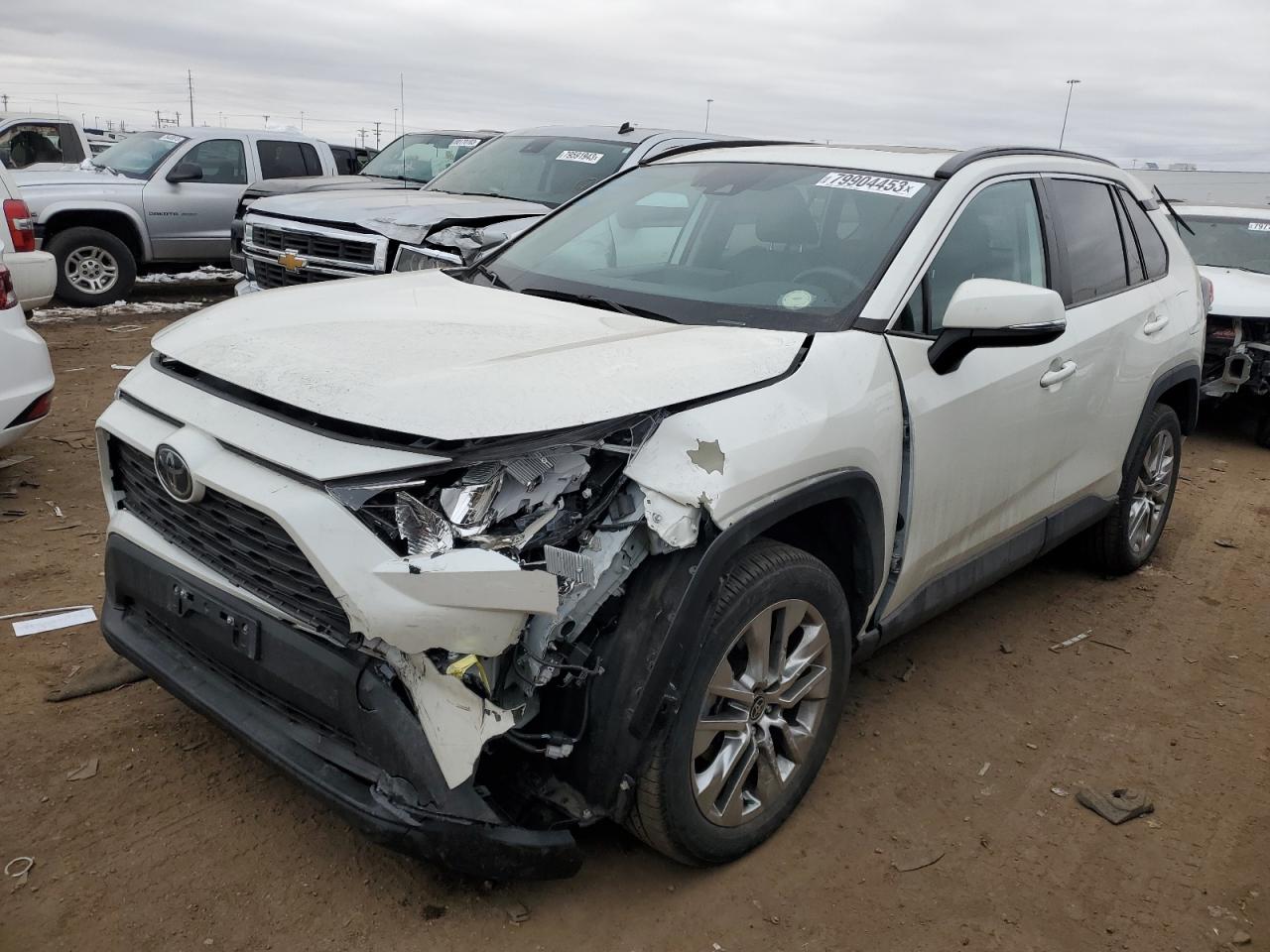 Obraz 1 z 2021 TOYOTA RAV4 XLE PREMIUM 2021 z VIN 2T3A1RFV4MW234538