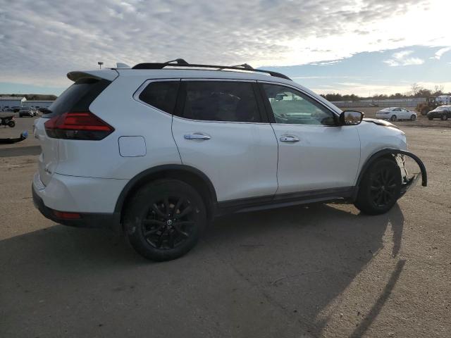 Obraz 3 z 2017 NISSAN ROGUE SV 2017 z VIN 5N1AT2MVXHC817298