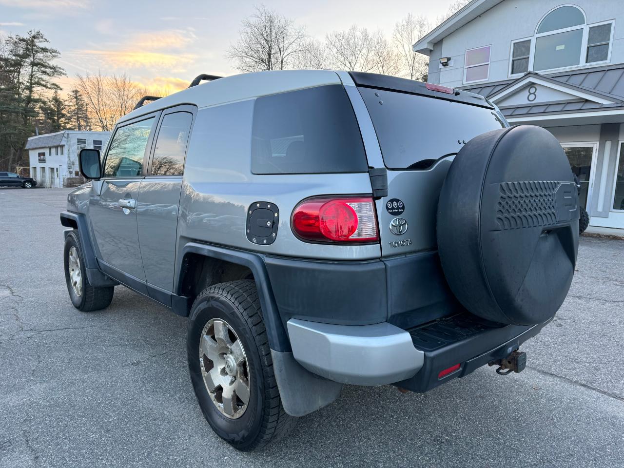 Изображение 3 2010 TOYOTA FJ CRUISER  2010 с VIN JTEBU4BFXAK073240
