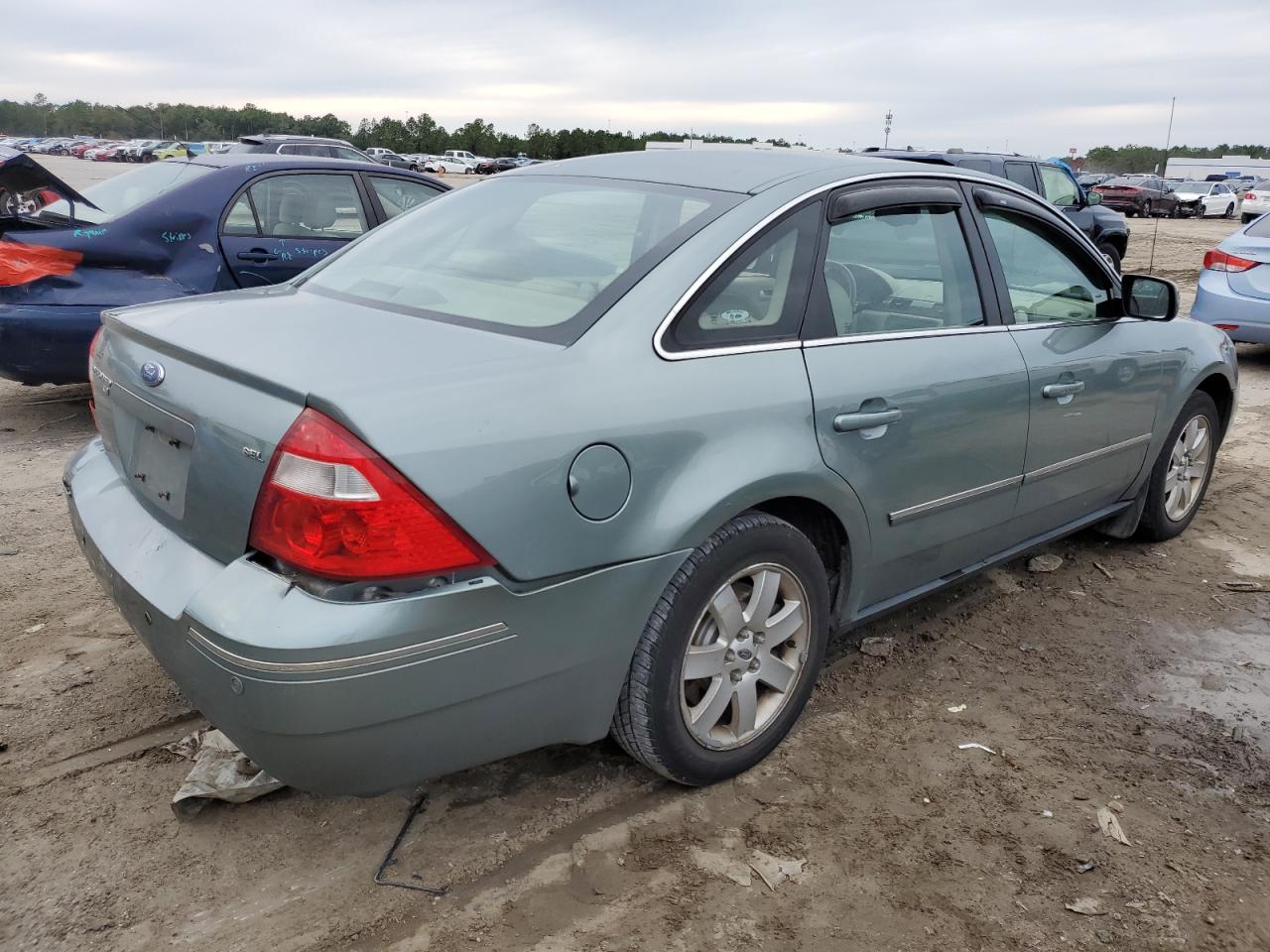 Image 3 of 2005 FORD FIVE HUNDRED SEL 2005 with VIN 1FAFP27115G182490