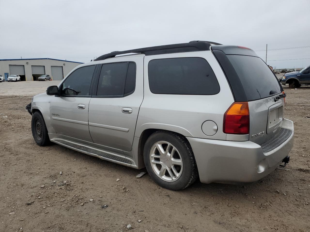 Изображение 2 2006 GMC ENVOY DENALI XL 2006 с VIN 1GKET66M466139410