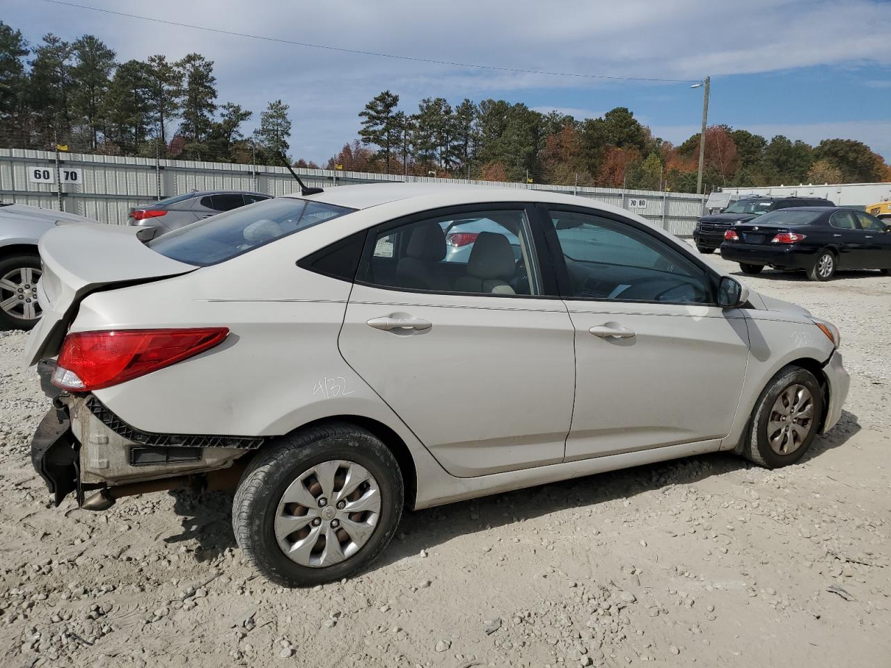 Image 3 of 2015 HYUNDAI ACCENT GLS 2015 with VIN KMHCT4AE9FU921801