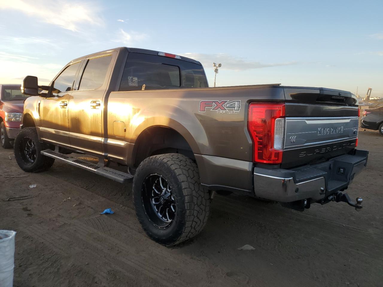 Image 2 of 2017 FORD F250 SUPER DUTY 2017 with VIN 1FT7W2B65HEF31865