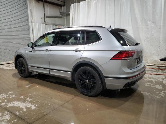 Image 2 of 2022 VOLKSWAGEN TIGUAN SE R-LINE BLACK 2022 with VIN 3VV8B7AX0NM111218