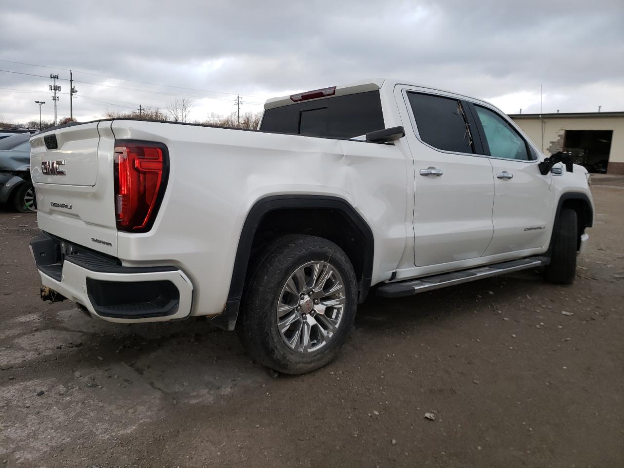 Image 3 of 2020 GMC SIERRA K1500 DENALI 2020 with VIN 3GTU9FED1LG365714