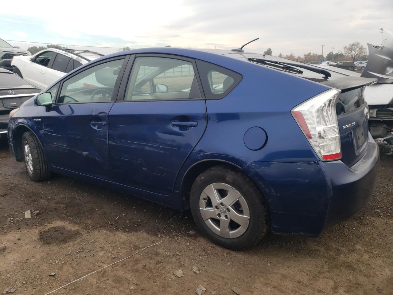 Obraz 2 z 2010 TOYOTA PRIUS  2010 z VIN JTDKN3DU3A0031012