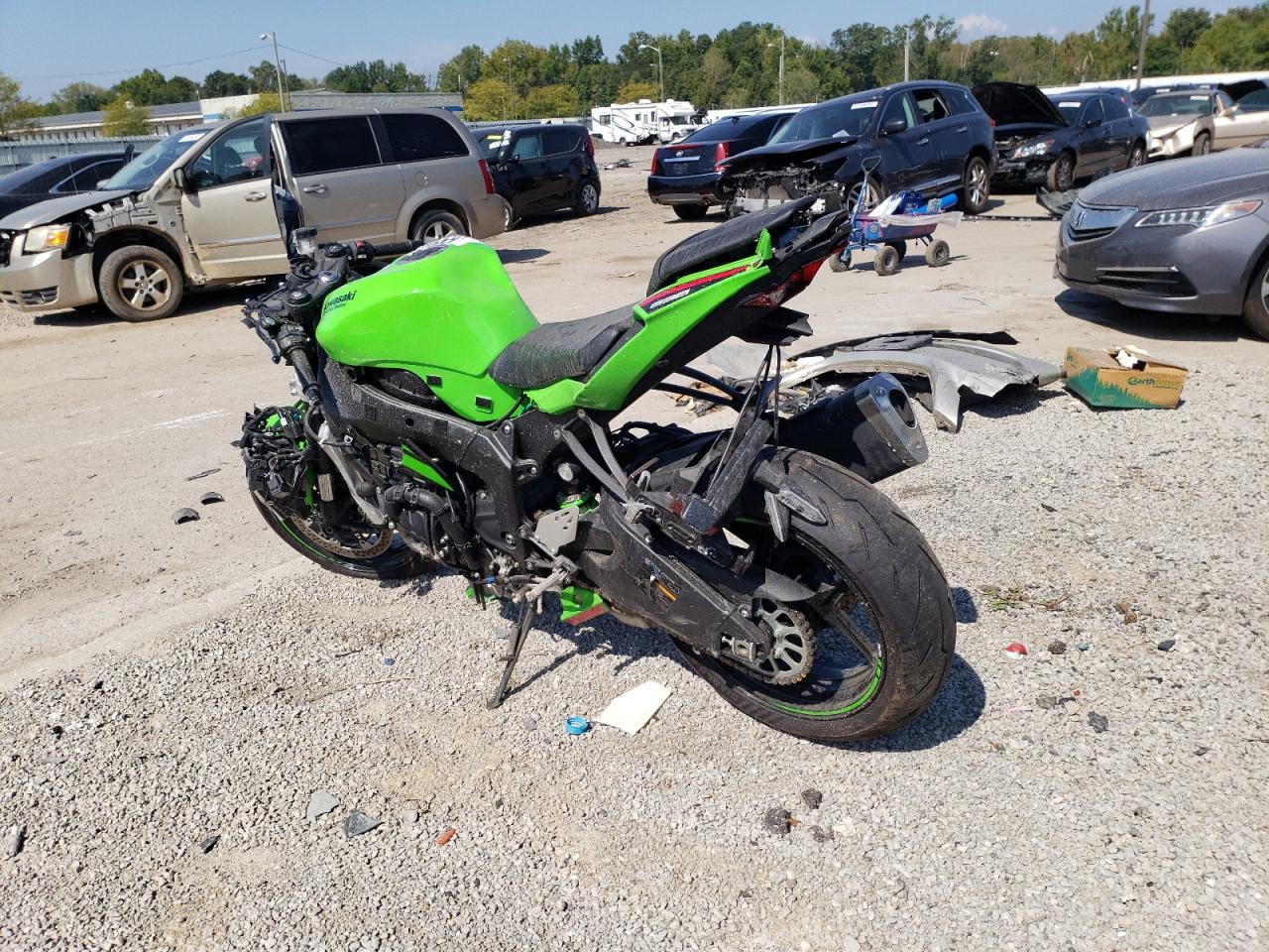 Image 2 of 2024 KAWASAKI ZX636 K 2024 with VIN JKBZXJJ15RA000220