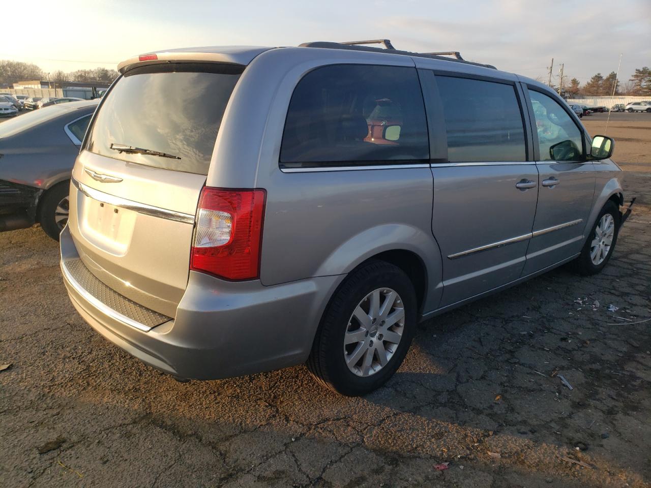 Изображение 3 2016 CHRYSLER TOWN & COUNTRY TOURING 2016 с VIN 2C4RC1BGXGR290200