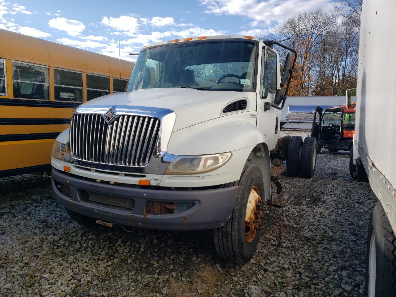 Изображение 2 2014 INTERNATIONAL 4000 4400 2014 с VIN 1HTMKAZN3EH038916