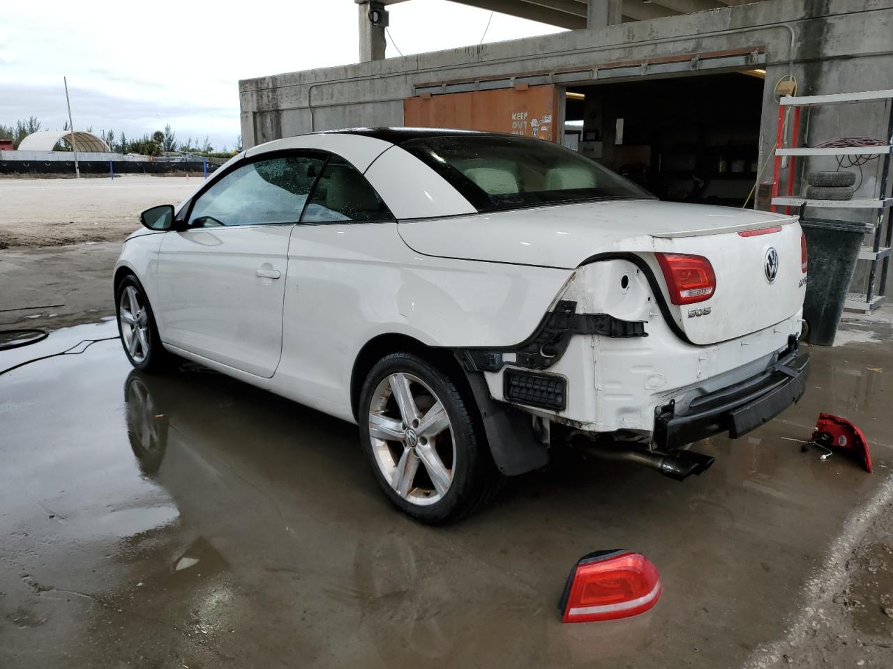 Obraz 2 z 2012 VOLKSWAGEN EOS LUX 2012 z VIN WVWFW7AH7CV020498