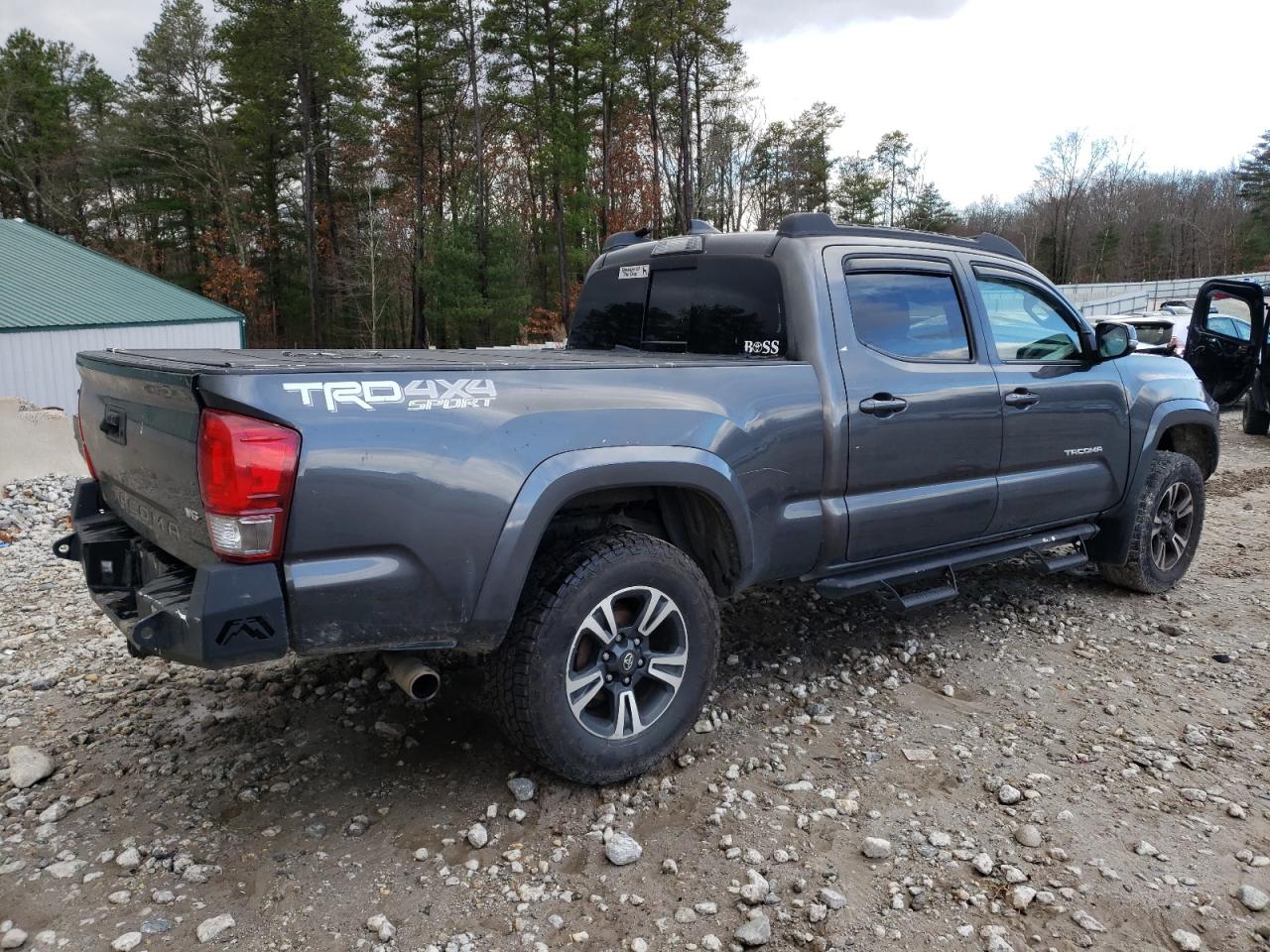 Image 3 of 2017 TOYOTA TACOMA DOUBLE CAB 2017 with VIN 3TMDZ5BN5HM015518