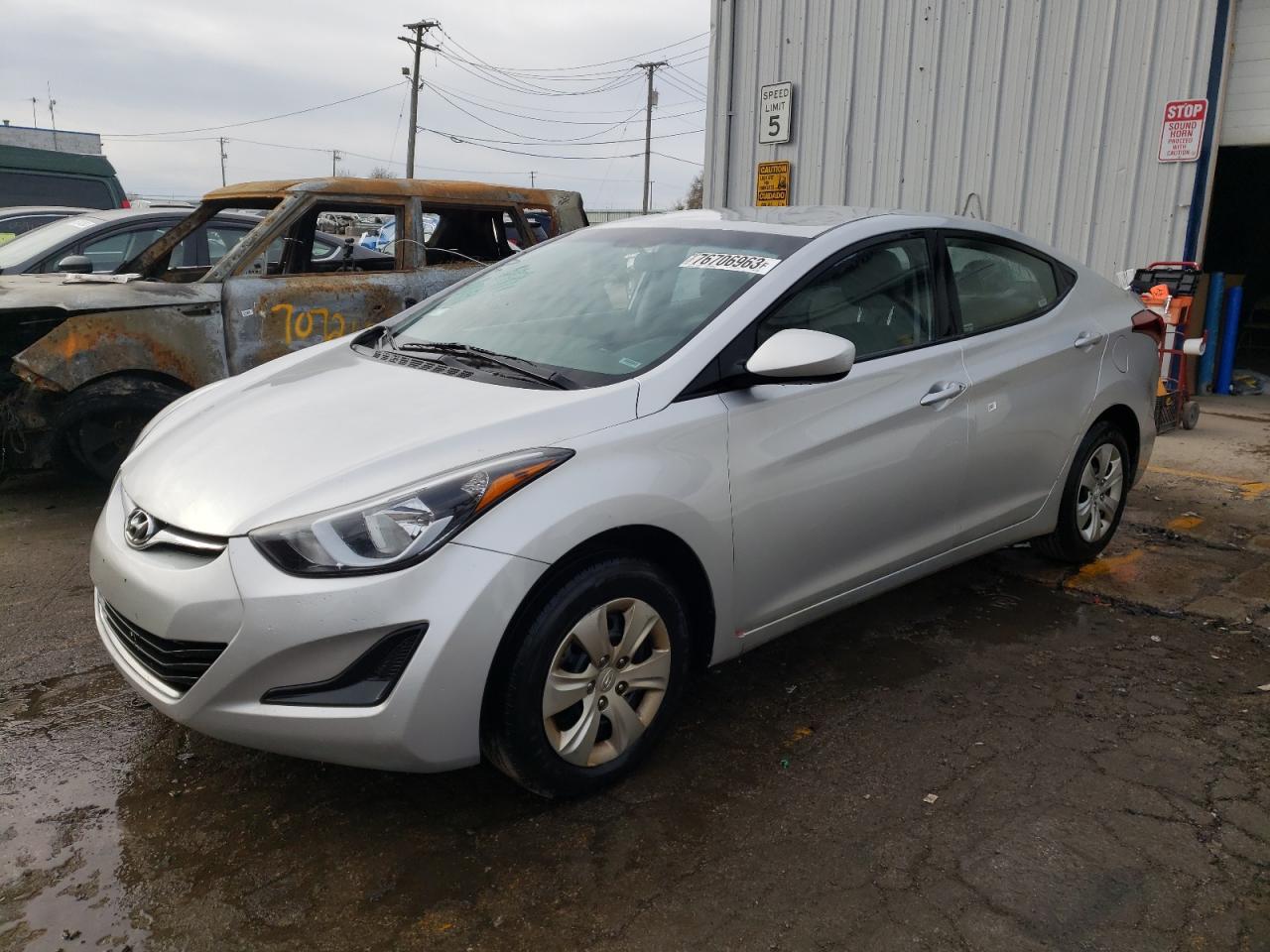 Изображение 1 2016 HYUNDAI ELANTRA SE 2016 с VIN 5NPDH4AE9GH750862