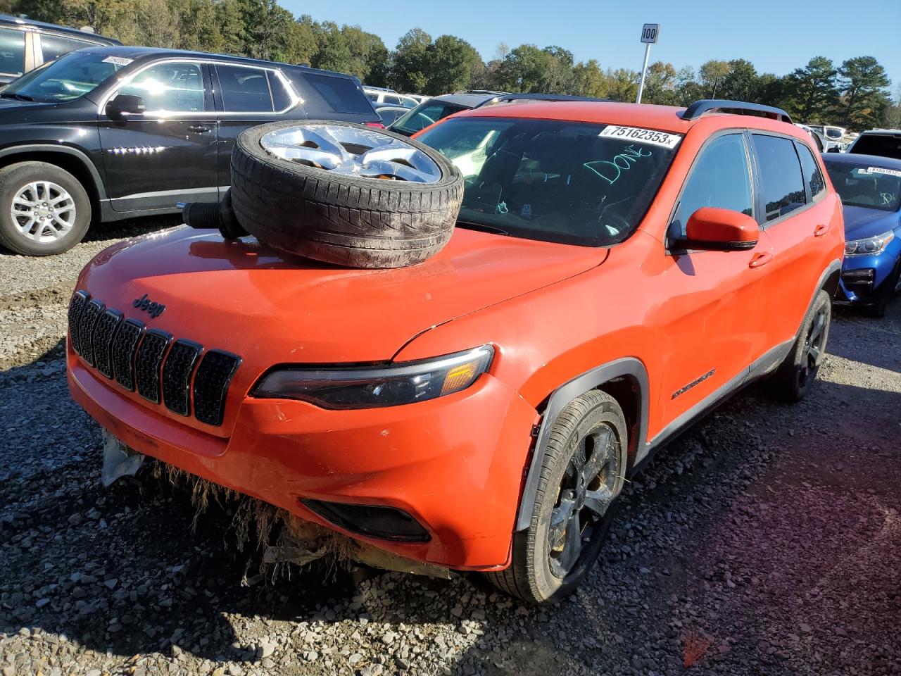 Obraz 1 z 2021 JEEP CHEROKEE LATITUDE PLUS 2021 z VIN 1C4PJLLB0MD180427