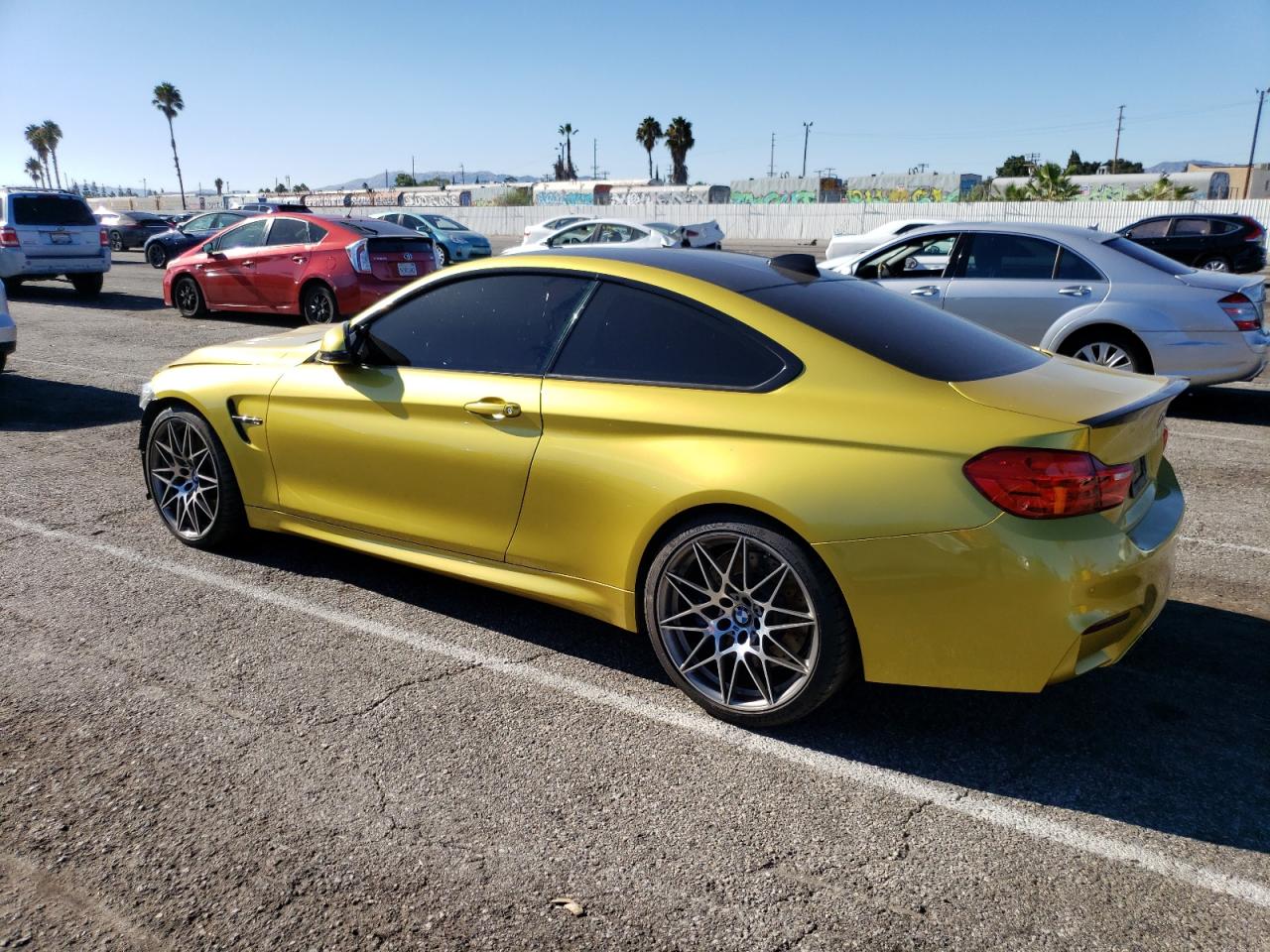 Obraz 2 z 2017 BMW M4  2017 z VIN WBS3R9C56HK708843