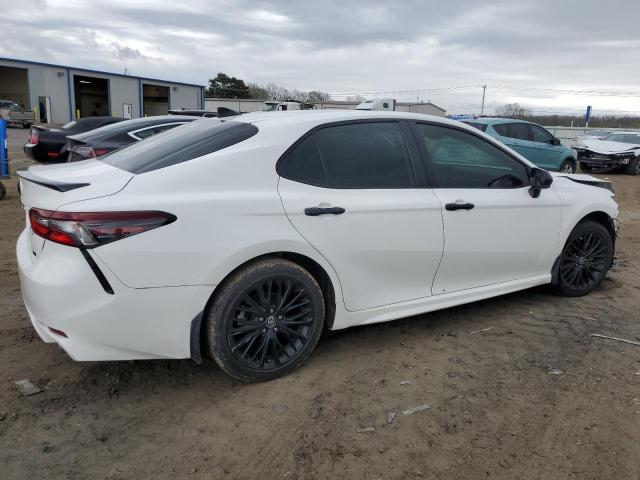 Obraz 3 z 2021 TOYOTA CAMRY SE 2021 z VIN 4T1G11AK1MU484739