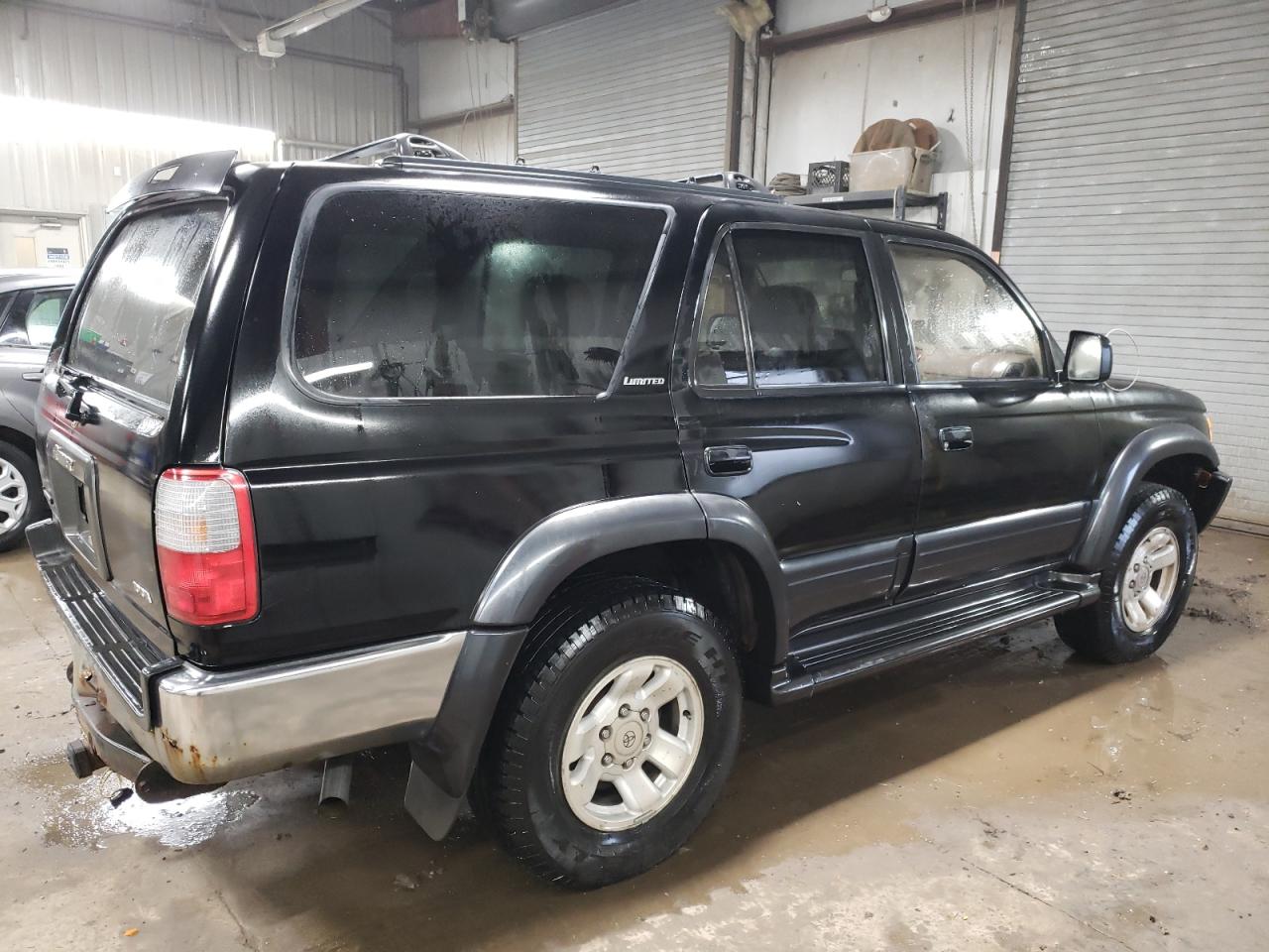 Image 3 of 1997 TOYOTA 4RUNNER LIMITED 1997 with VIN JT3HN87R4V0127188
